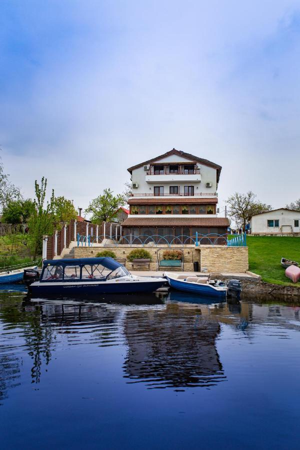 Pensiunea Pestisorul Dunavatu de Jos Exterior photo